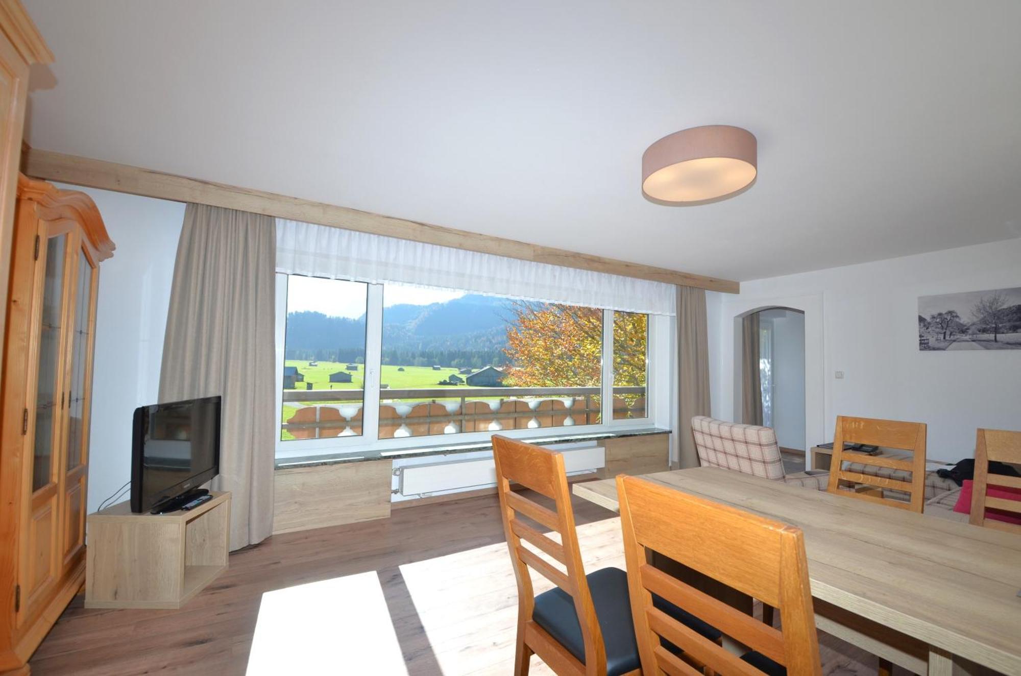 Hotel Cafe Fuggerhof Oberstdorf Exterior photo