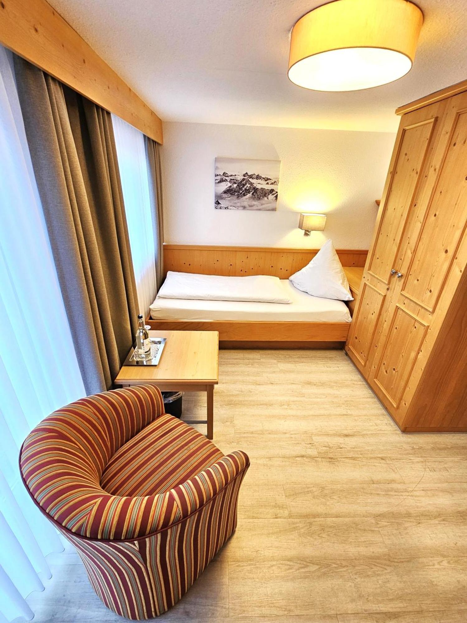 Hotel Cafe Fuggerhof Oberstdorf Exterior photo