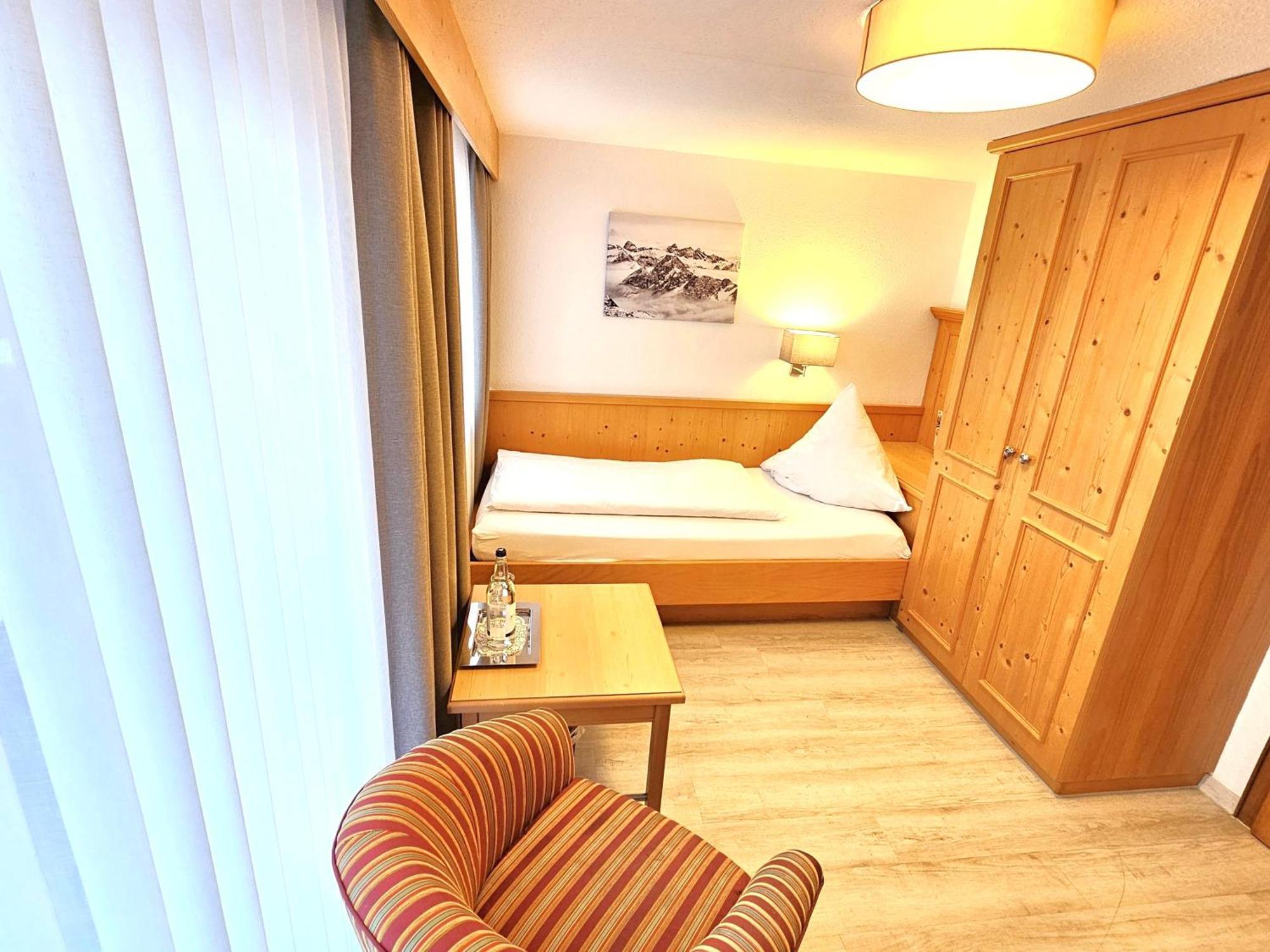 Hotel Cafe Fuggerhof Oberstdorf Exterior photo