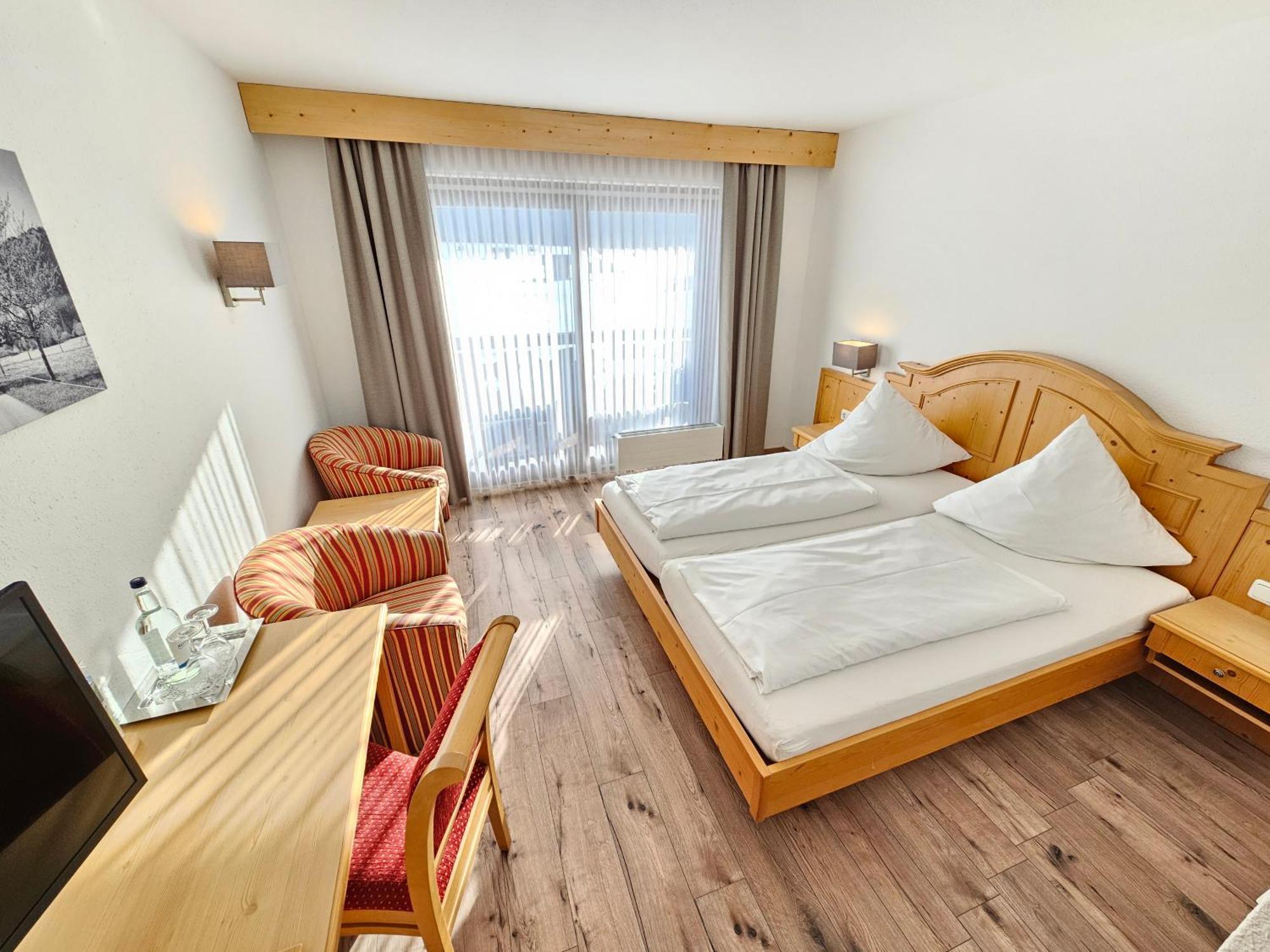 Hotel Cafe Fuggerhof Oberstdorf Exterior photo