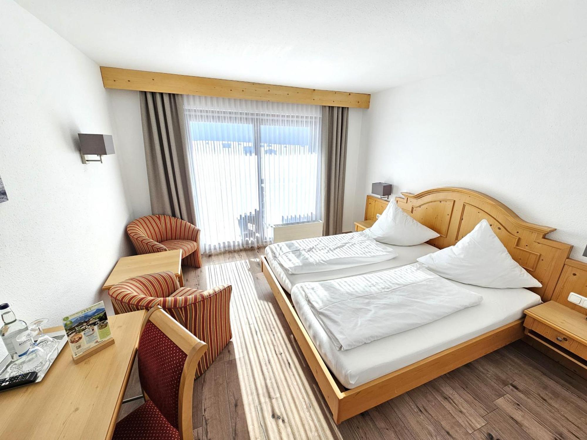 Hotel Cafe Fuggerhof Oberstdorf Exterior photo