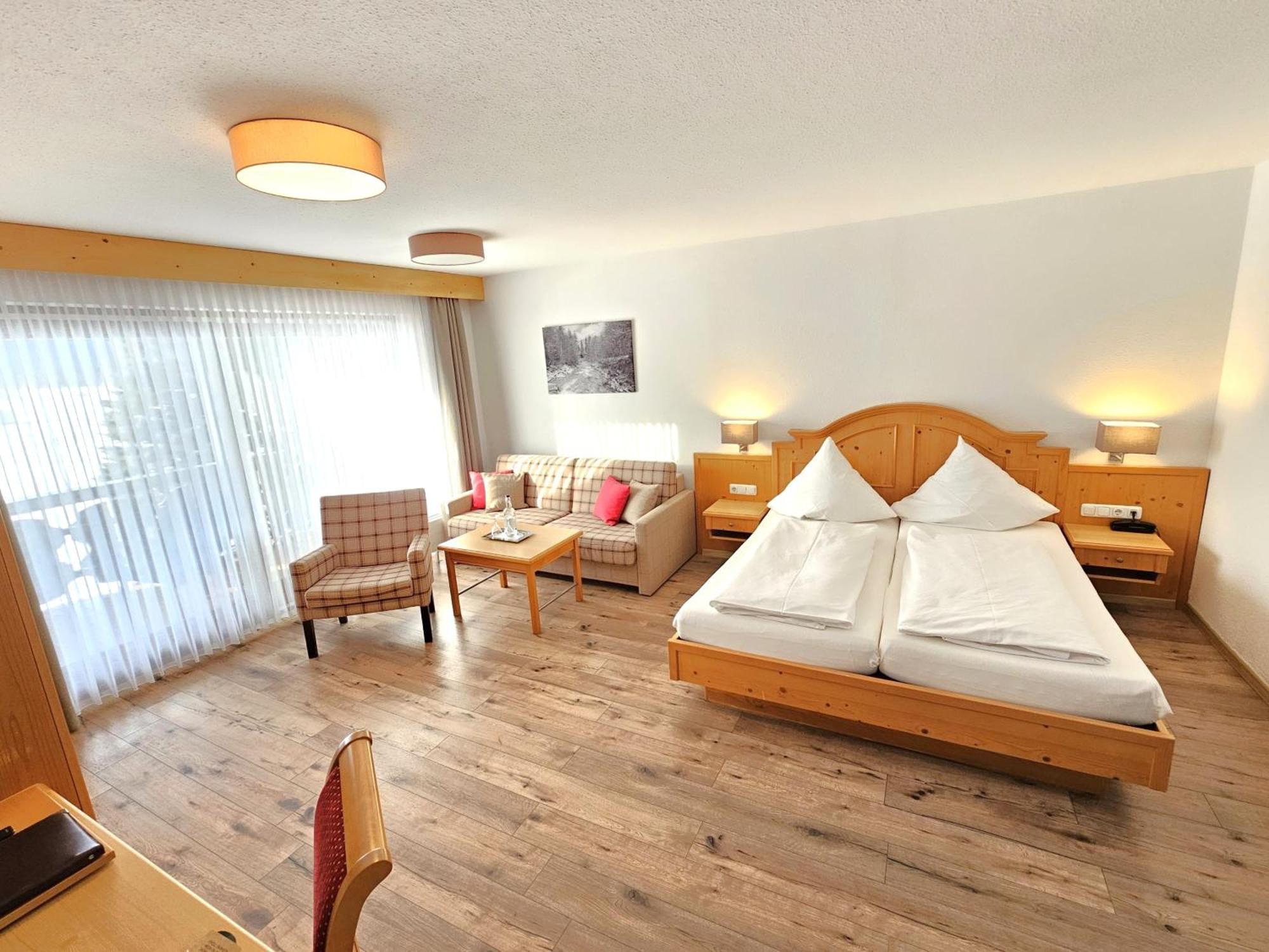 Hotel Cafe Fuggerhof Oberstdorf Exterior photo